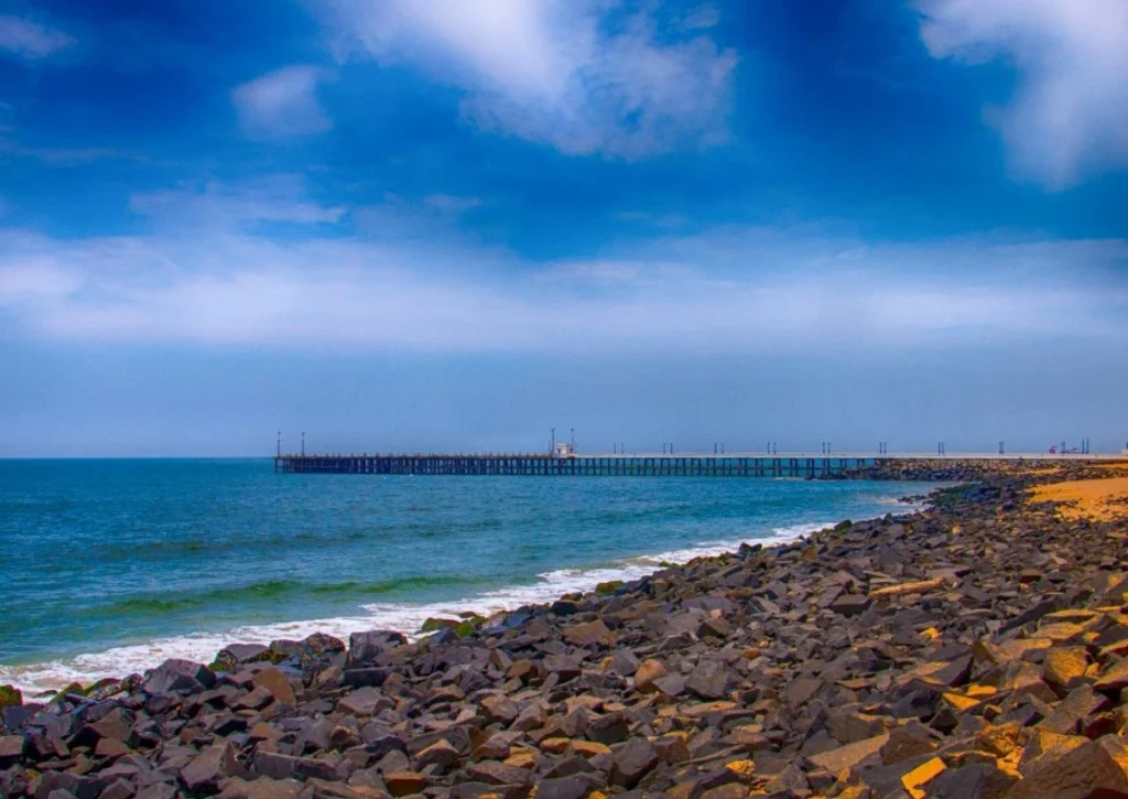 Explore Pondicherry: Best Places for Couples, Families & Solo Trips