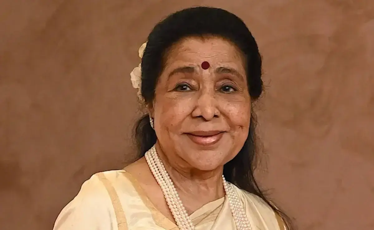 Legendary Playback Singer Asha Bhosle Passes Away at 92: A Voice That Echoed Through Decades Falls Silent