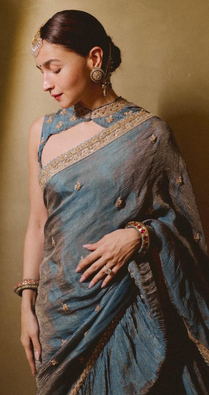 Alia Bhatt silver Banarasi tissue saree with ruffle drape